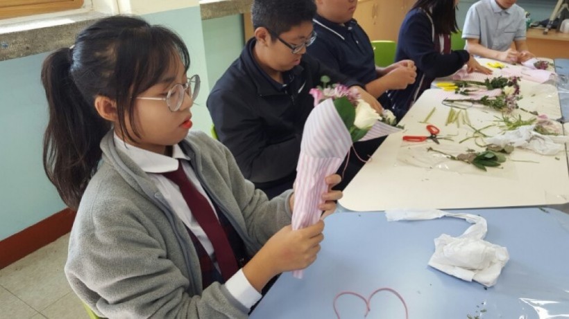 77b0d8f67ace7f758bfe50e7f92cc0bc_1484013