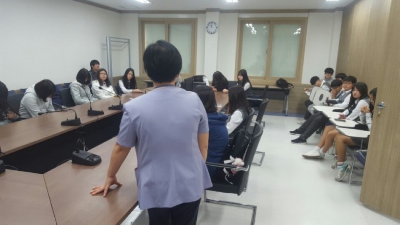 77b0d8f67ace7f758bfe50e7f92cc0bc_1484013