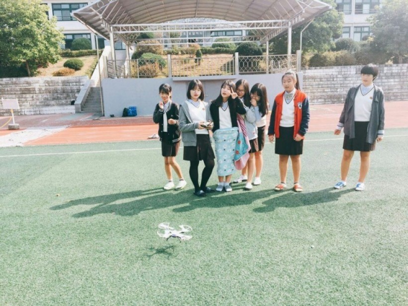 77b0d8f67ace7f758bfe50e7f92cc0bc_1484013