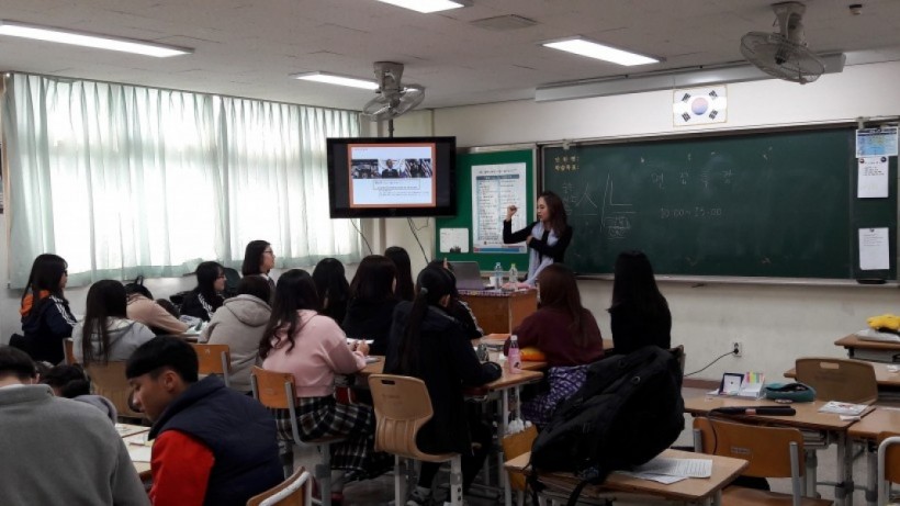 77b0d8f67ace7f758bfe50e7f92cc0bc_1484014