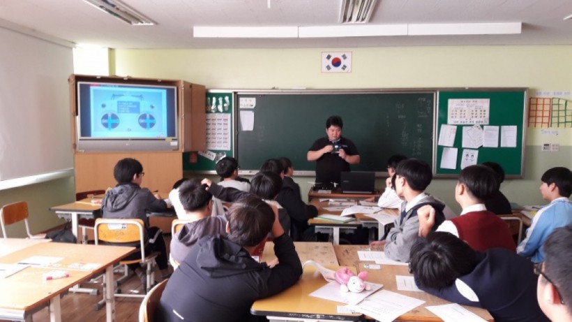 77b0d8f67ace7f758bfe50e7f92cc0bc_1484015