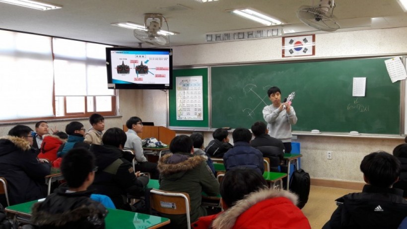 77b0d8f67ace7f758bfe50e7f92cc0bc_1484022