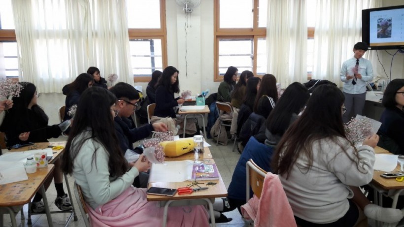 77b0d8f67ace7f758bfe50e7f92cc0bc_1484022