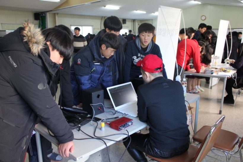 77b0d8f67ace7f758bfe50e7f92cc0bc_1484026