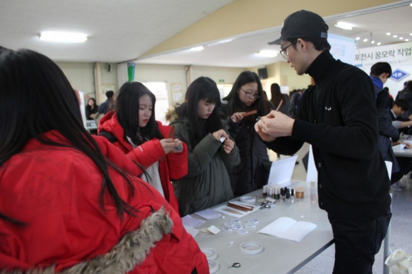 77b0d8f67ace7f758bfe50e7f92cc0bc_1484026