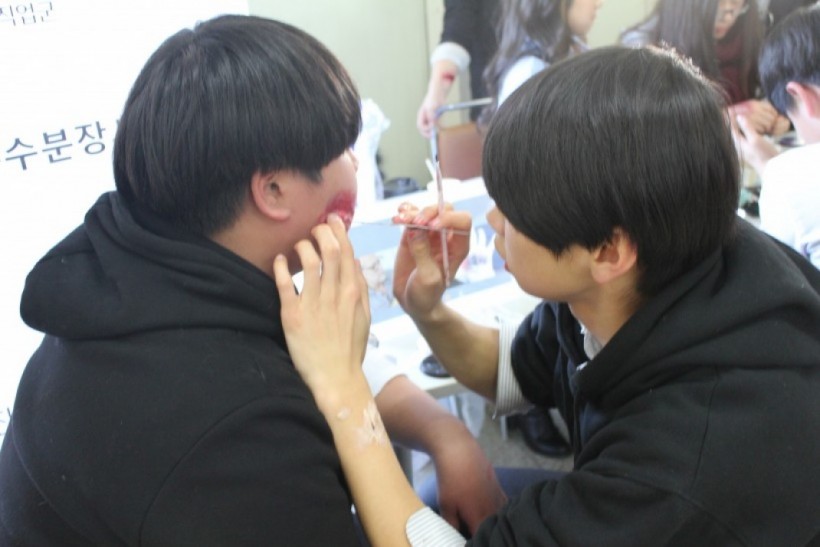 77b0d8f67ace7f758bfe50e7f92cc0bc_1484026