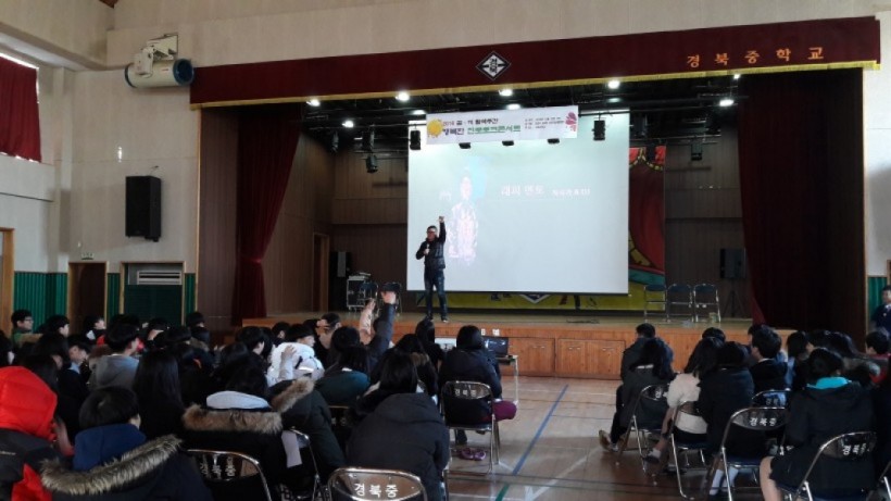 77b0d8f67ace7f758bfe50e7f92cc0bc_1484028