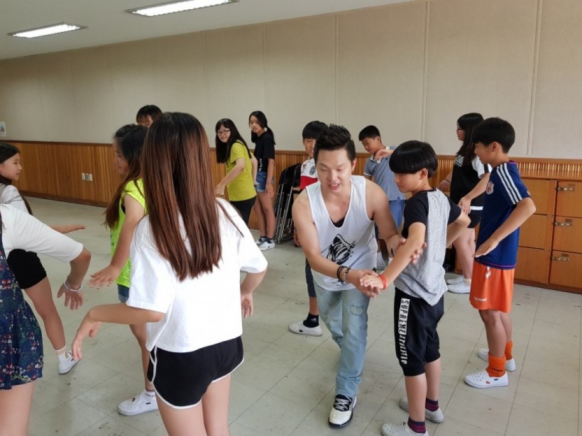 b22603b94ffaec4193eb9f31493c3ac7_1508561