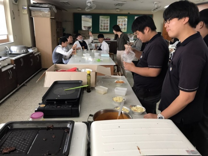 e7f709e96817a9a1422ffe39d5616fb6_1516933