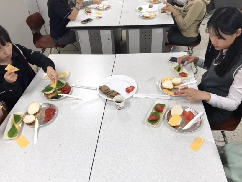 e7f709e96817a9a1422ffe39d5616fb6_1516933