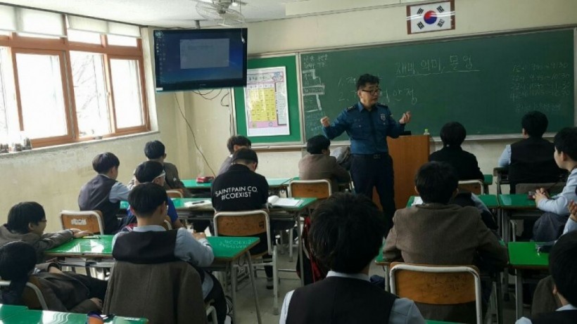 dbbd56d756ea29d47628630d4e38519f_1527051