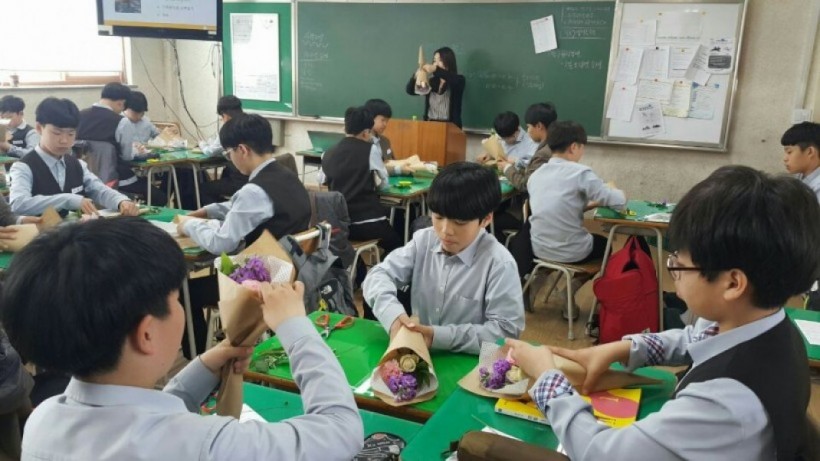 dbbd56d756ea29d47628630d4e38519f_1527051