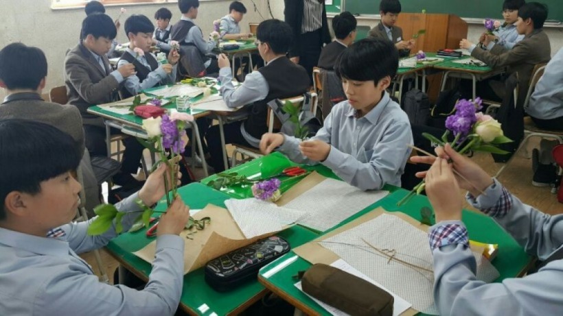 dbbd56d756ea29d47628630d4e38519f_1527051