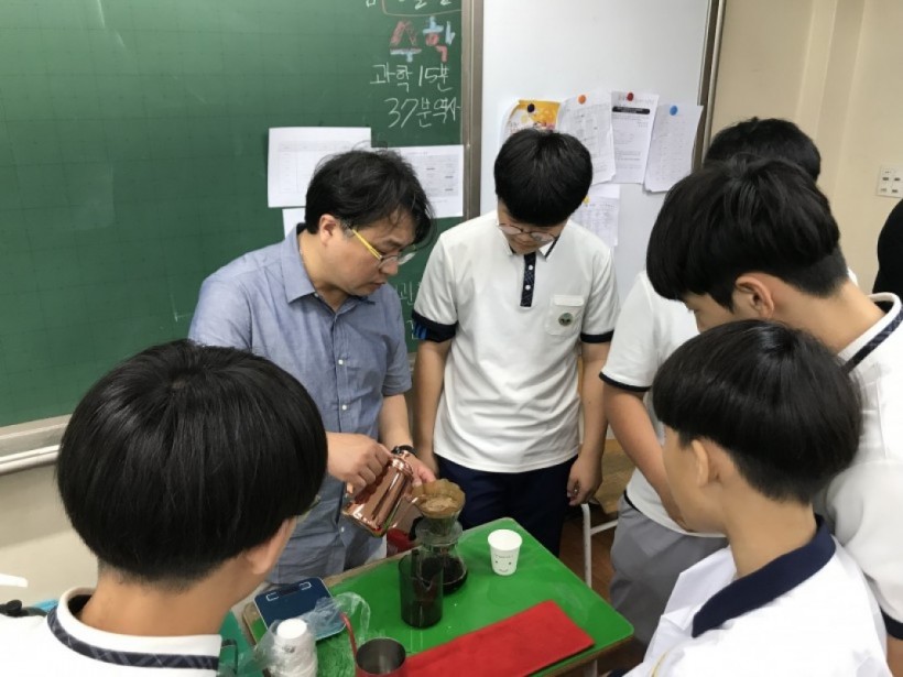 e3f8f988bec56fb47dacc9424812db4e_1541491