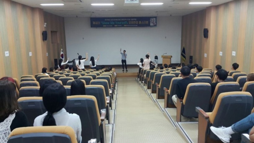 e3f8f988bec56fb47dacc9424812db4e_1541492