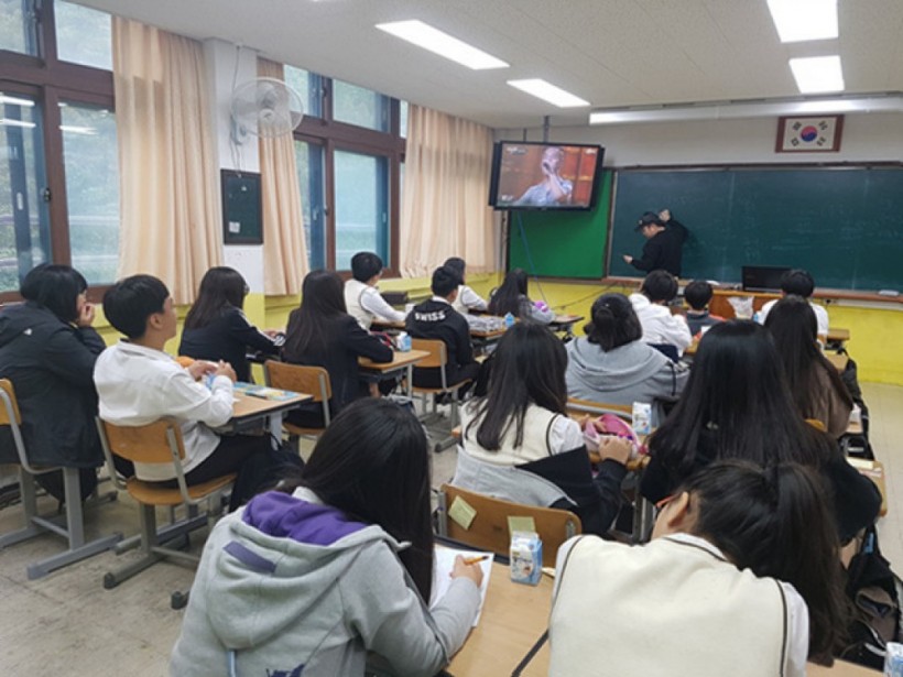 e3f8f988bec56fb47dacc9424812db4e_1541493