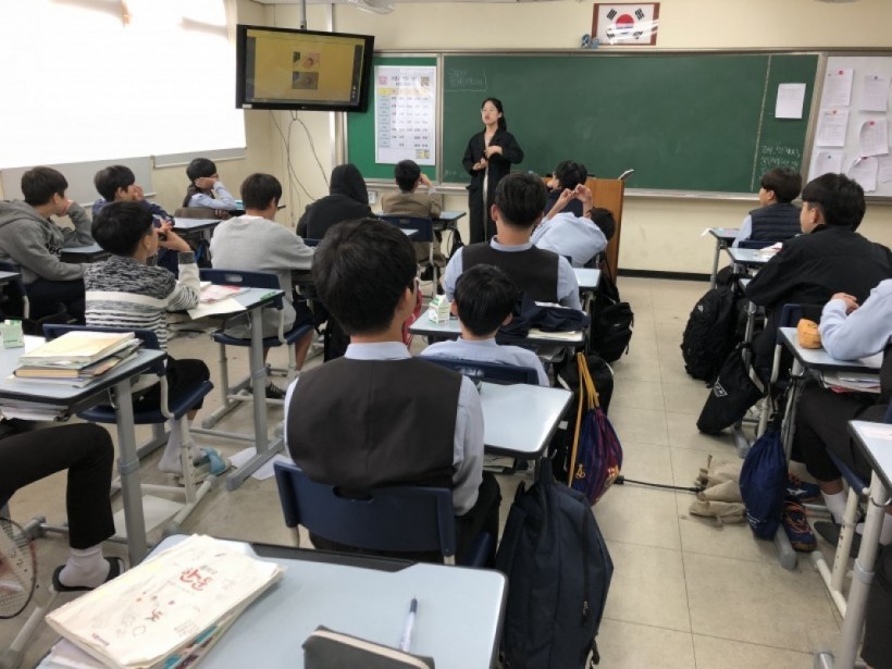 e3f8f988bec56fb47dacc9424812db4e_1541493