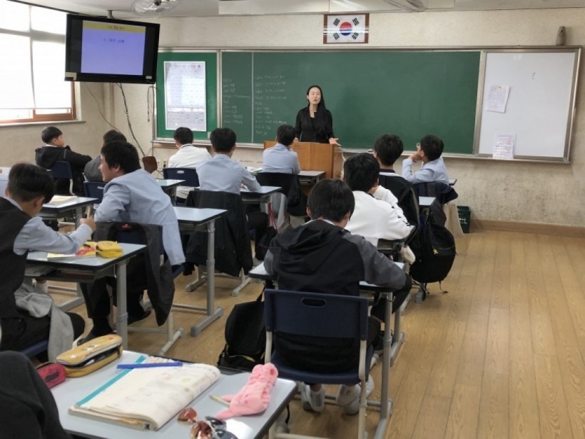 e3f8f988bec56fb47dacc9424812db4e_1541493