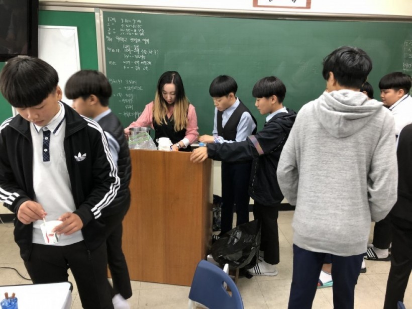 e3f8f988bec56fb47dacc9424812db4e_1541493