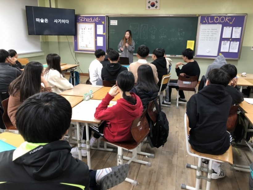 e3f8f988bec56fb47dacc9424812db4e_1541493