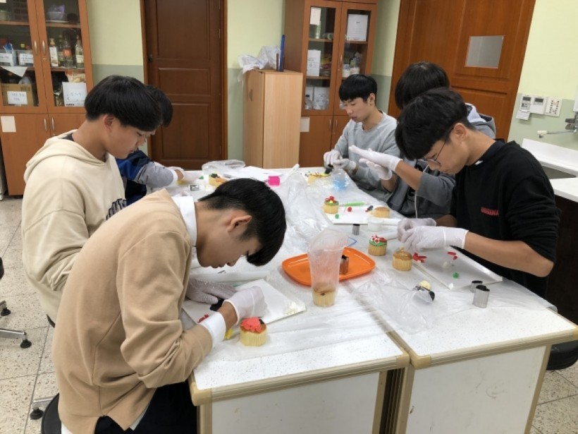 e3f8f988bec56fb47dacc9424812db4e_1541493