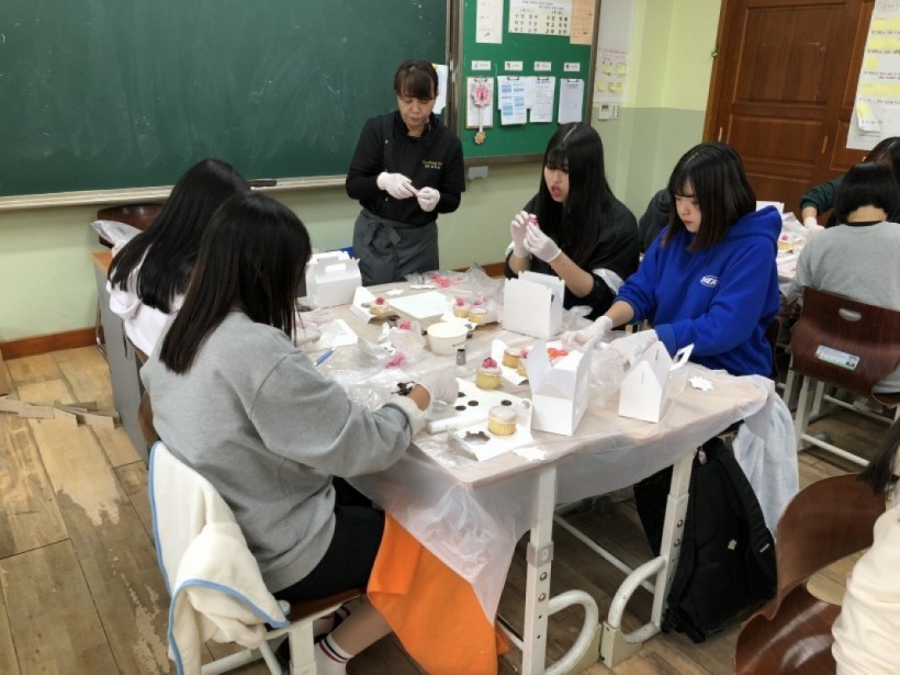 e3f8f988bec56fb47dacc9424812db4e_1541493