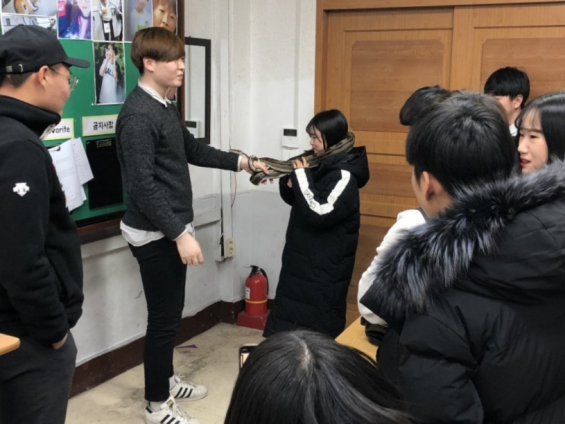 3d1ce7def3491db1db787207b48c44cc_1557465