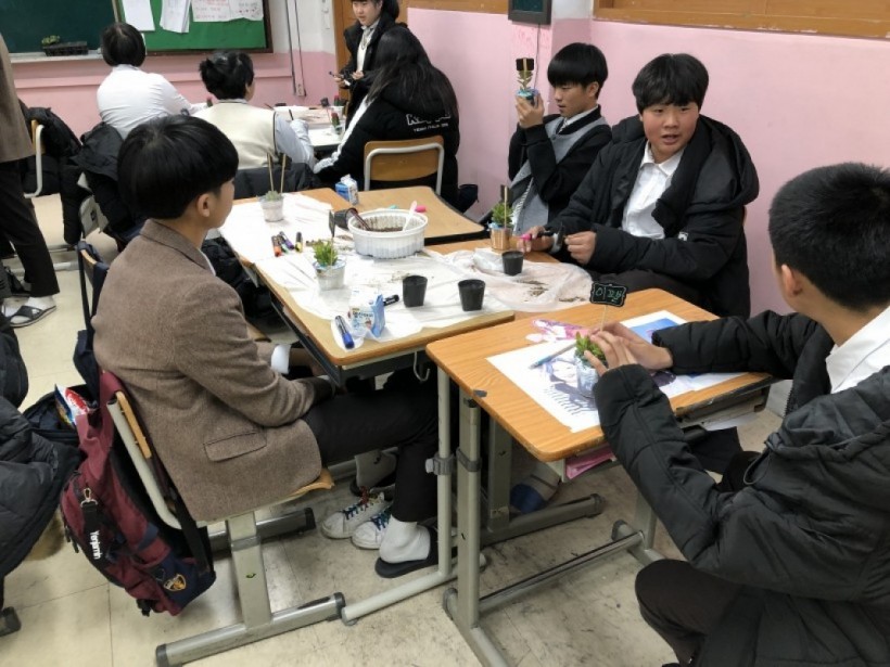 3d1ce7def3491db1db787207b48c44cc_1557465