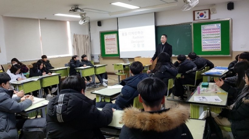 3d1ce7def3491db1db787207b48c44cc_1557467