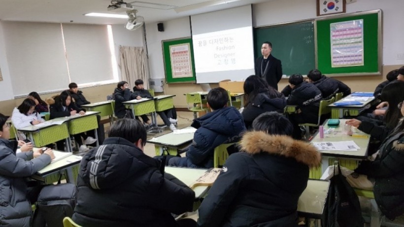 3d1ce7def3491db1db787207b48c44cc_1557467