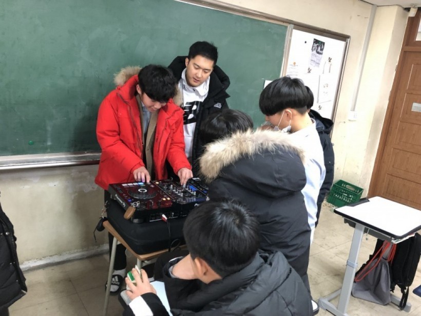 3d1ce7def3491db1db787207b48c44cc_1557470