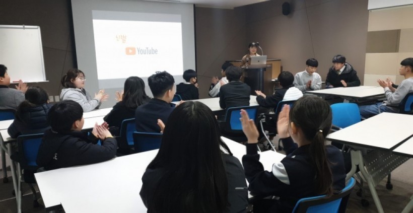 3d1ce7def3491db1db787207b48c44cc_1557471