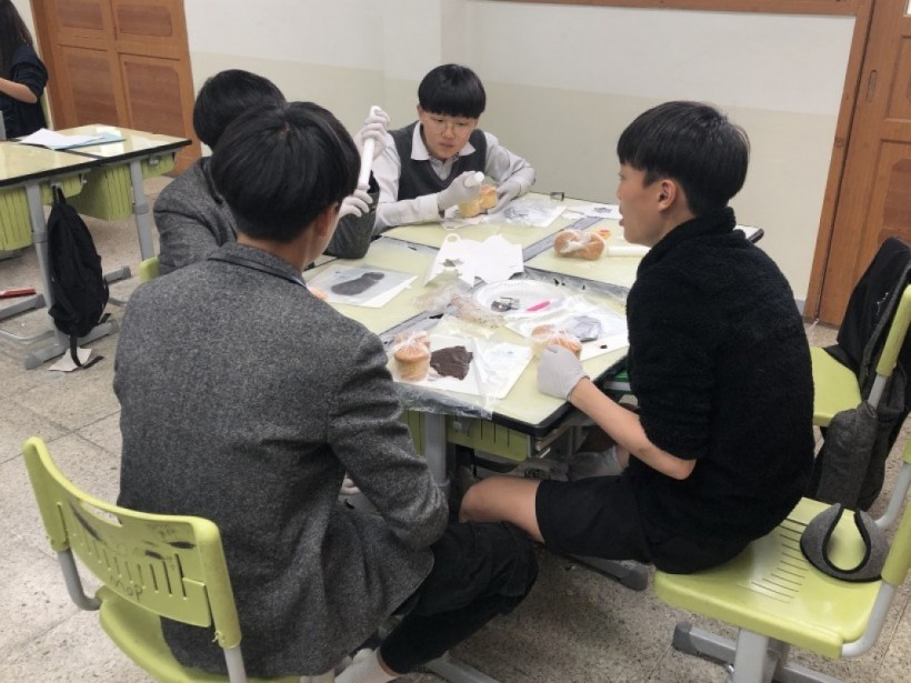 3d1ce7def3491db1db787207b48c44cc_1557475