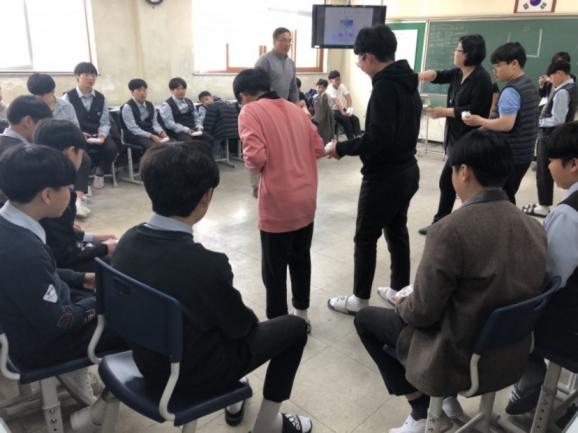 5d162afd351557f881ee5ad00d7cf7d0_1557881