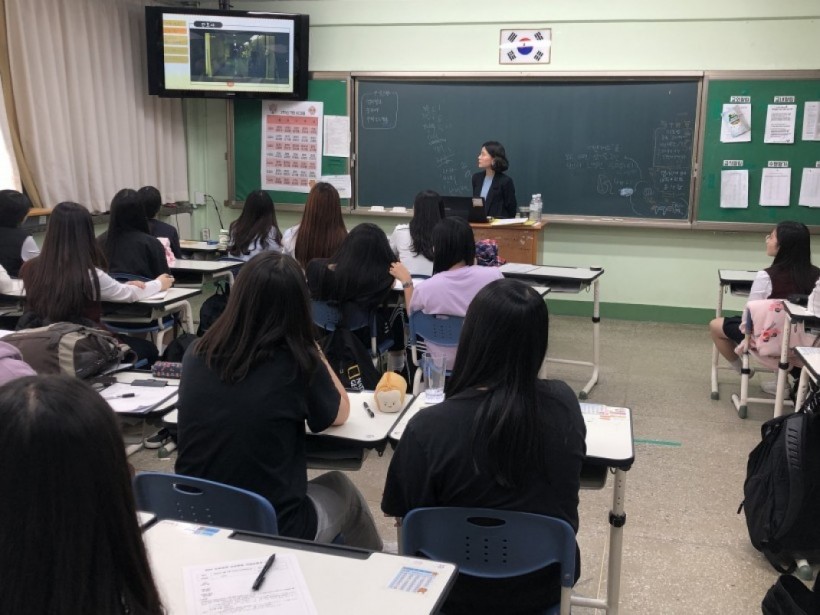 5d162afd351557f881ee5ad00d7cf7d0_1557882