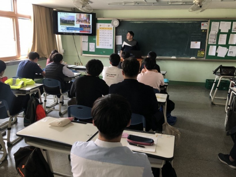 5d162afd351557f881ee5ad00d7cf7d0_1557882