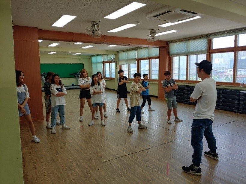 abe99ed159d3a4f54f3c0502c1a35f93_1564539