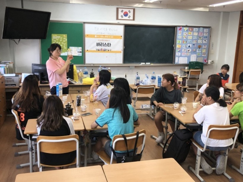 abe99ed159d3a4f54f3c0502c1a35f93_1564539