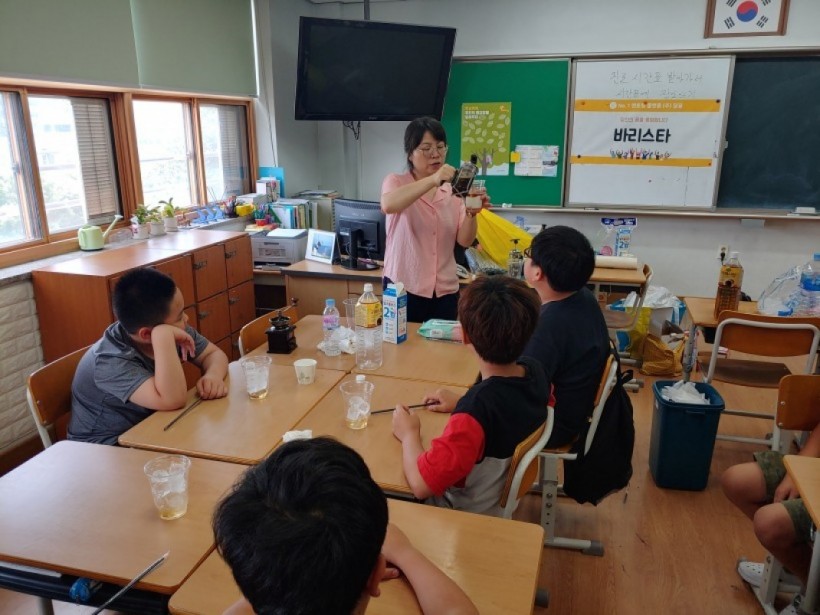 abe99ed159d3a4f54f3c0502c1a35f93_1564539