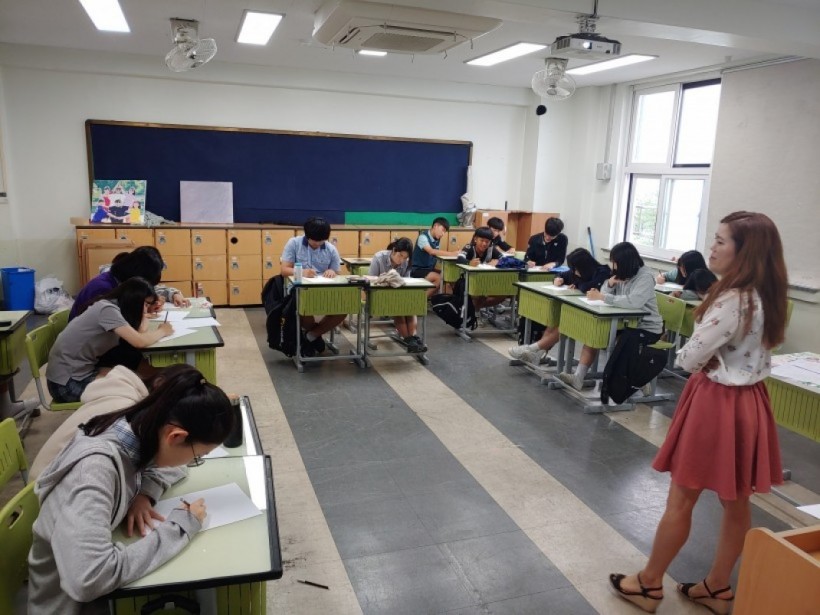 abe99ed159d3a4f54f3c0502c1a35f93_1564551