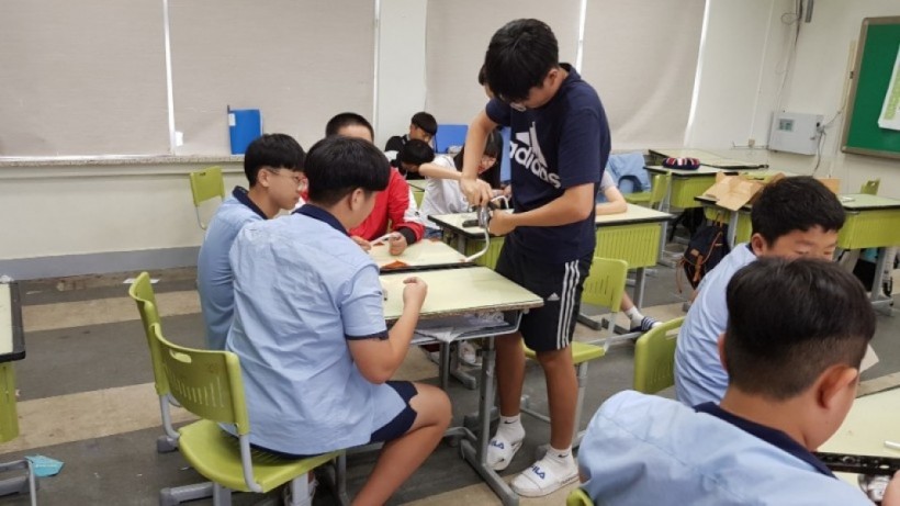 abe99ed159d3a4f54f3c0502c1a35f93_1564551