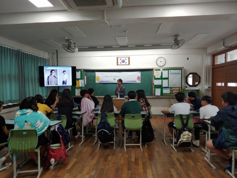 e6410ec792010a7ef81bdf12956a7d09_1563770