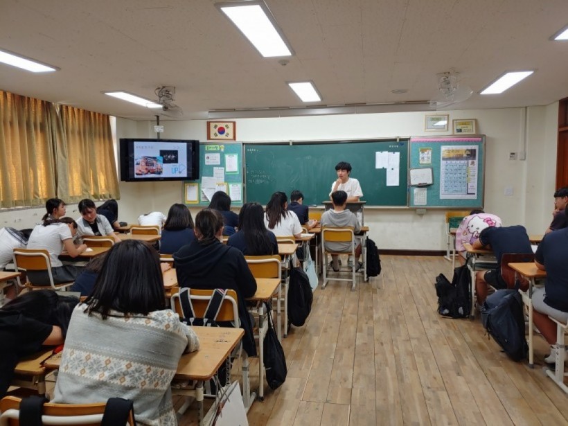 e6410ec792010a7ef81bdf12956a7d09_1563770