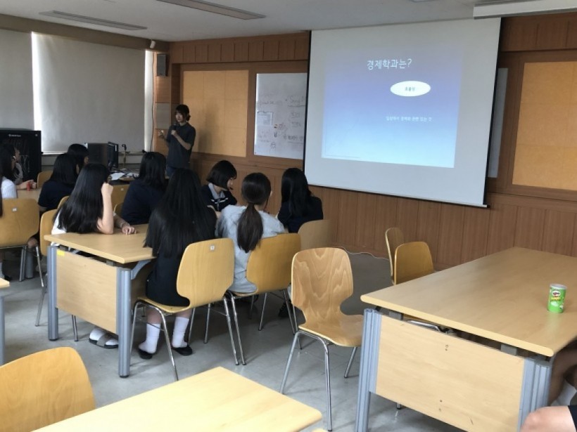 e6410ec792010a7ef81bdf12956a7d09_1563771