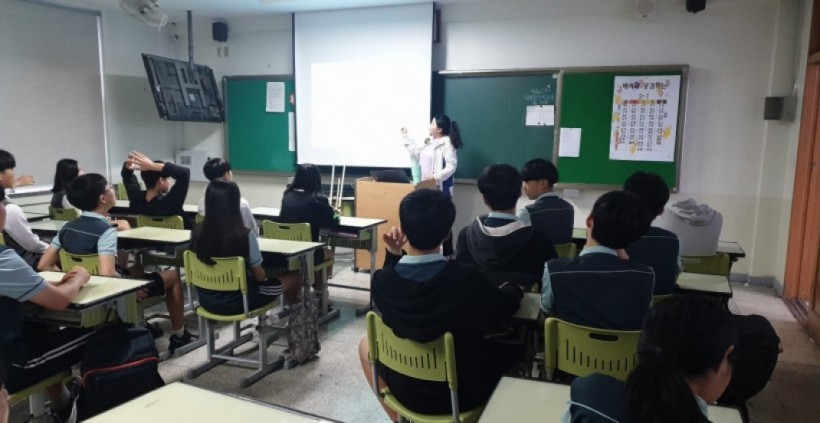 eec428afabf037aedeecabfd5f5acf01_1570494