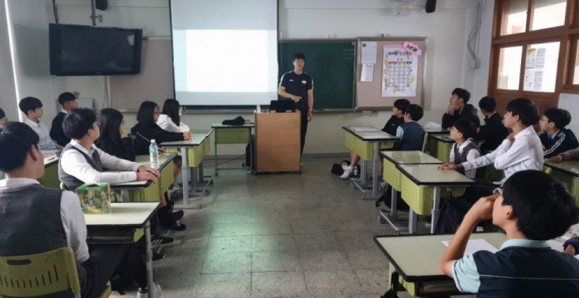 eec428afabf037aedeecabfd5f5acf01_1570494