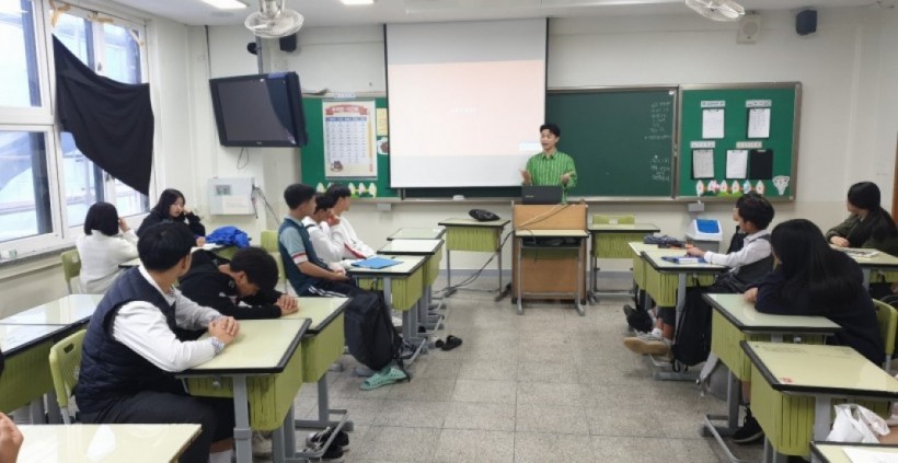 eec428afabf037aedeecabfd5f5acf01_1570494