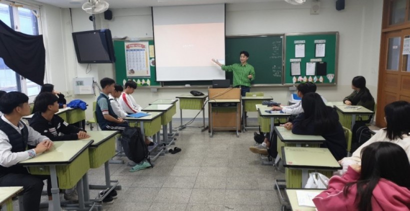 eec428afabf037aedeecabfd5f5acf01_1570494