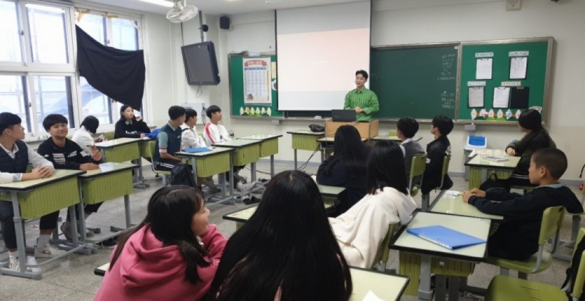 eec428afabf037aedeecabfd5f5acf01_1570494