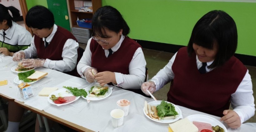 eec428afabf037aedeecabfd5f5acf01_1570496